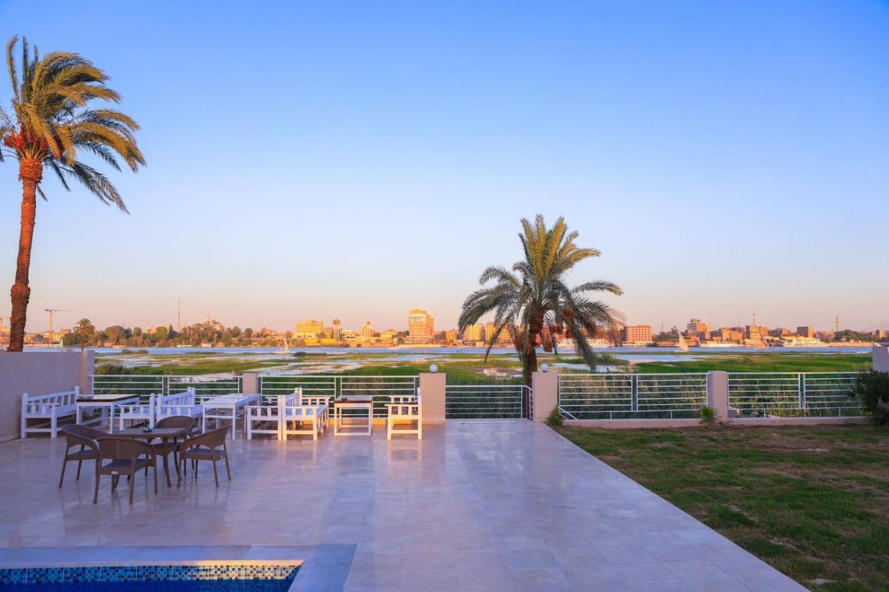 Royal Nile Villas - Pool View Apartment 2 Luxor Eksteriør billede
