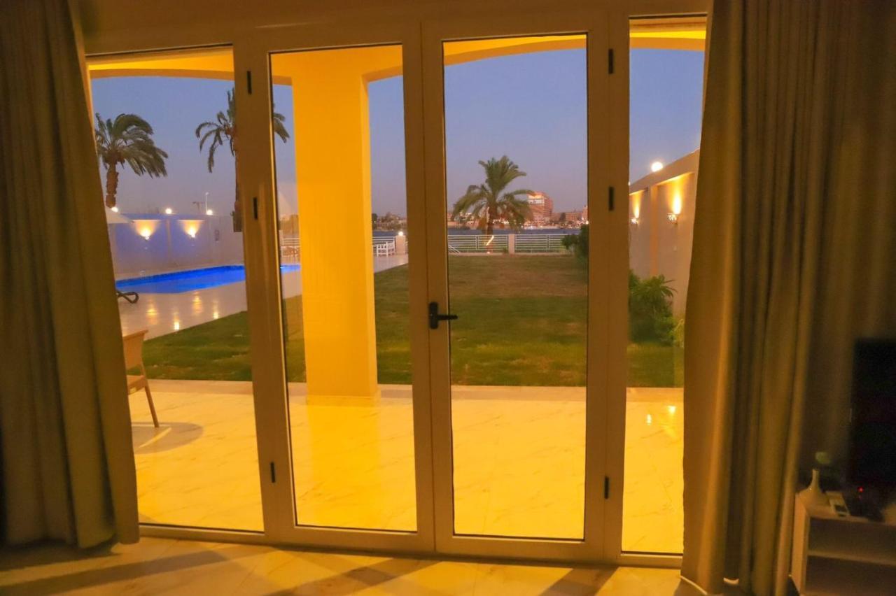 Royal Nile Villas - Pool View Apartment 2 Luxor Eksteriør billede