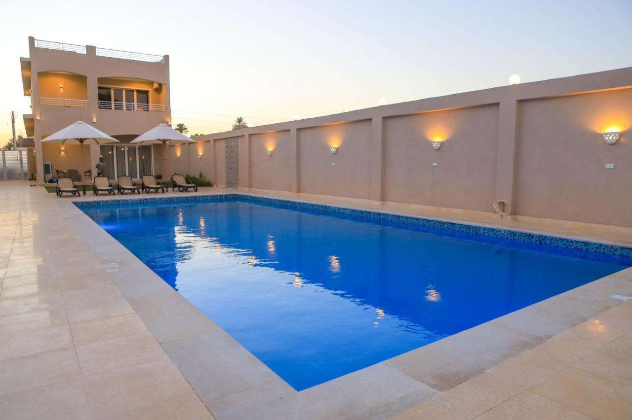 Royal Nile Villas - Pool View Apartment 2 Luxor Eksteriør billede